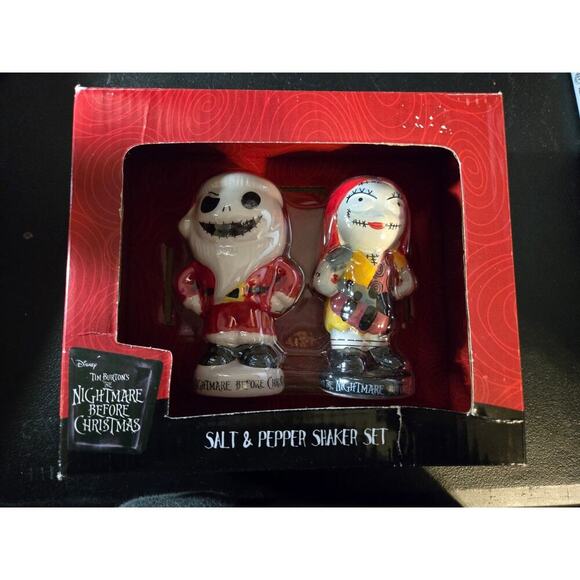 Disney Other - Nightmare before Christmas Salt and Pepper Shaker